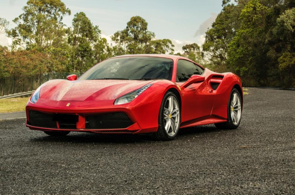 FERRARI 488 GTB