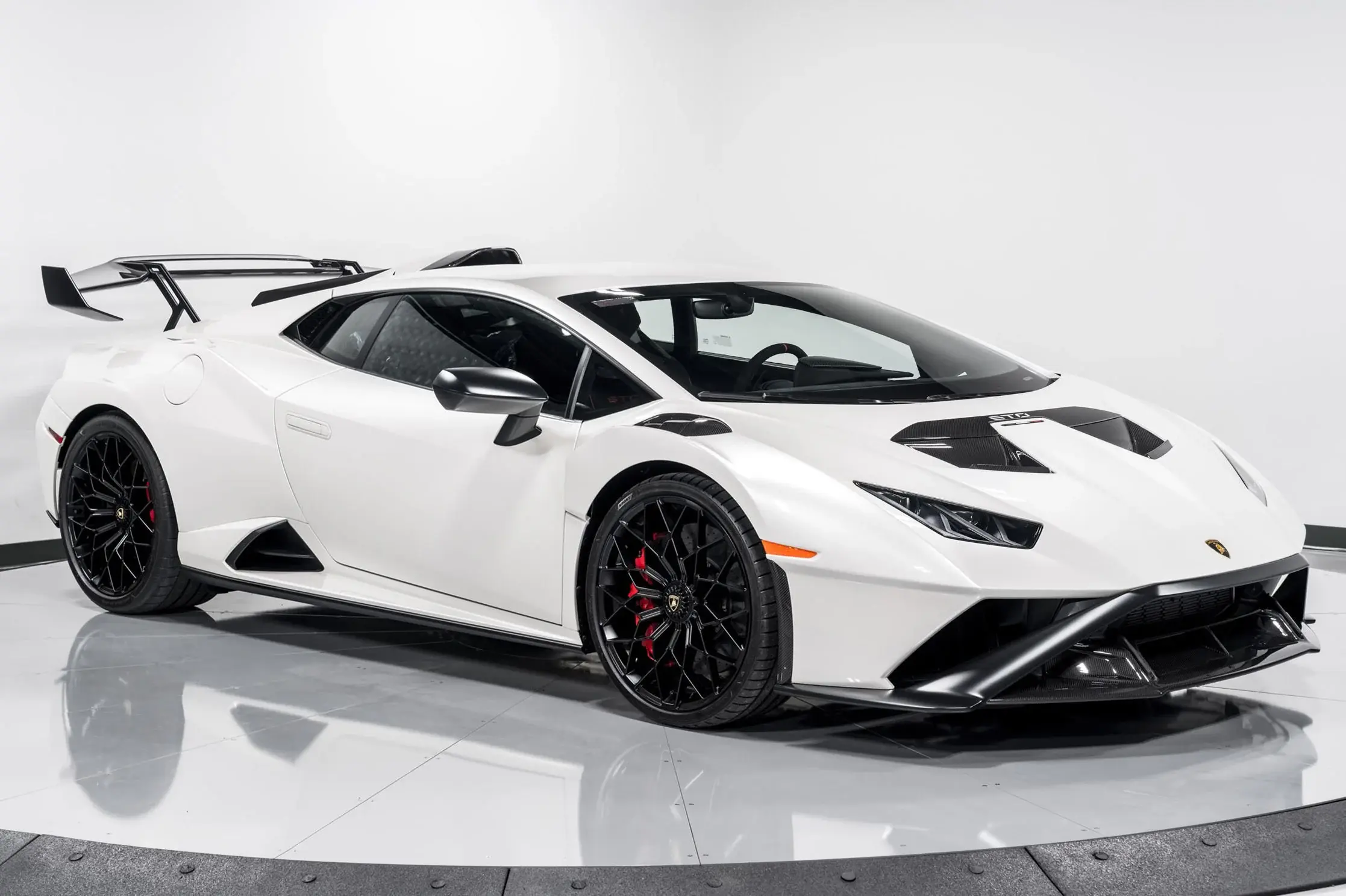 Lamborghini STO