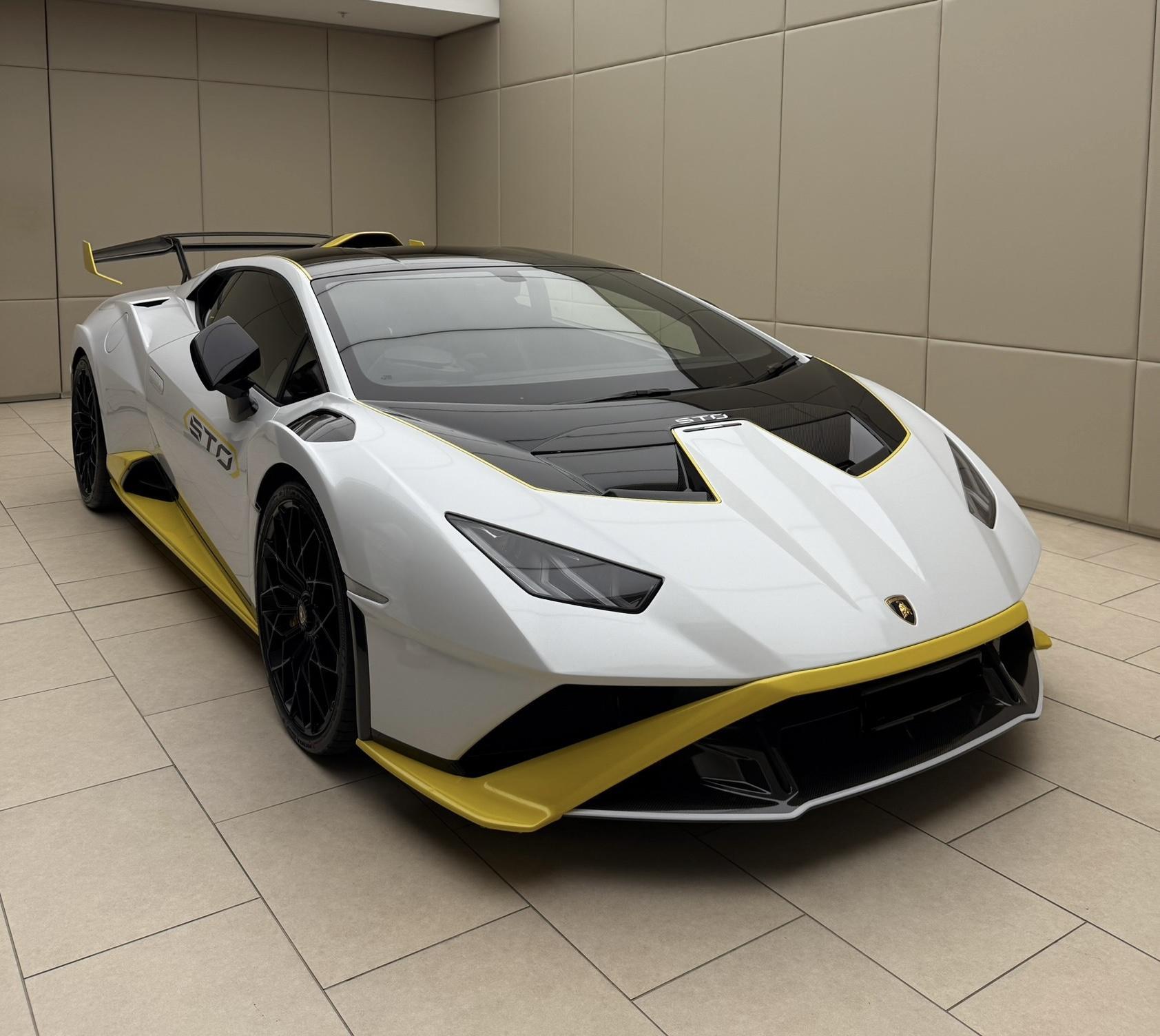 Lamborghini STO